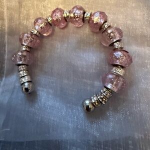 Chic Pink Glass Bead Bracelet with Silver Detailing